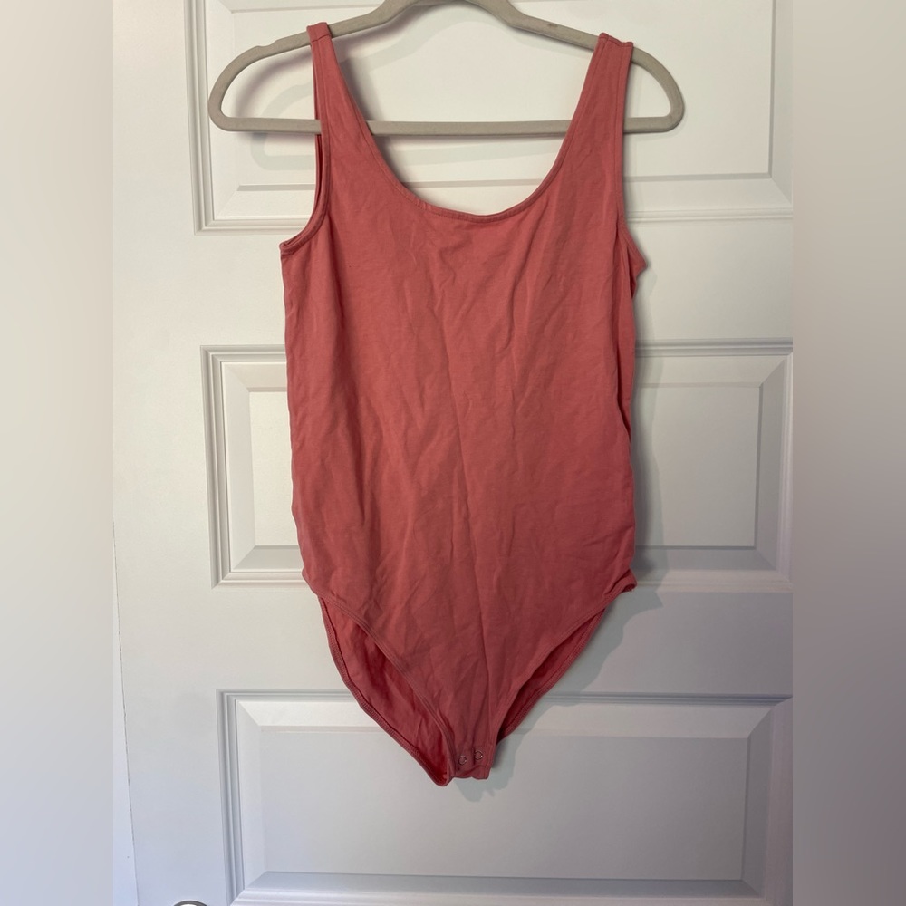 GAP- Mauve/Pink Bodysuit- Size Medium